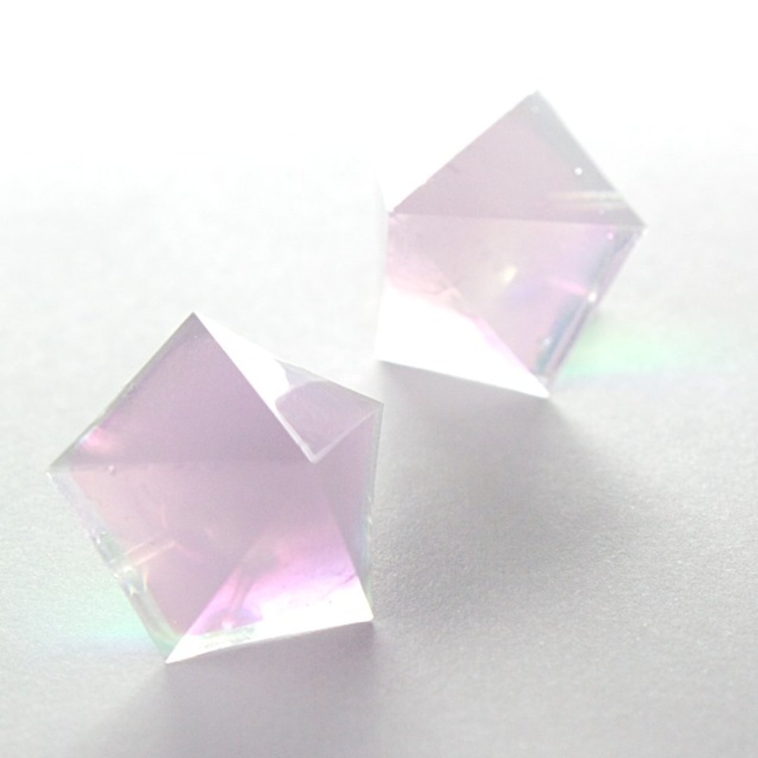 Pentagon Pierce (Akebia) - 耳环/耳夹 - 其他材质 粉红色
