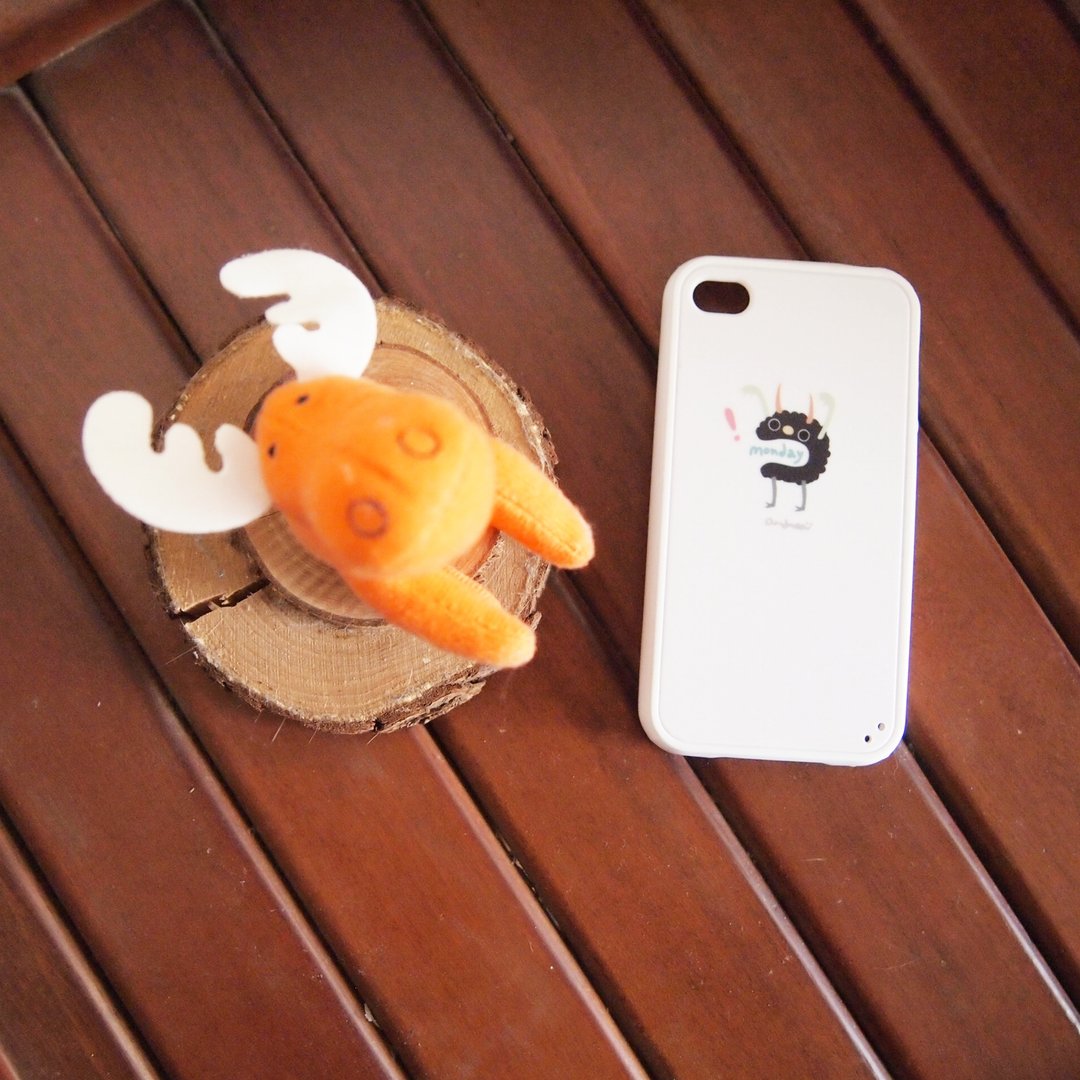 ☁monday blue / iphone4手机壳 - 手机壳/手机套 - 塑料 白色