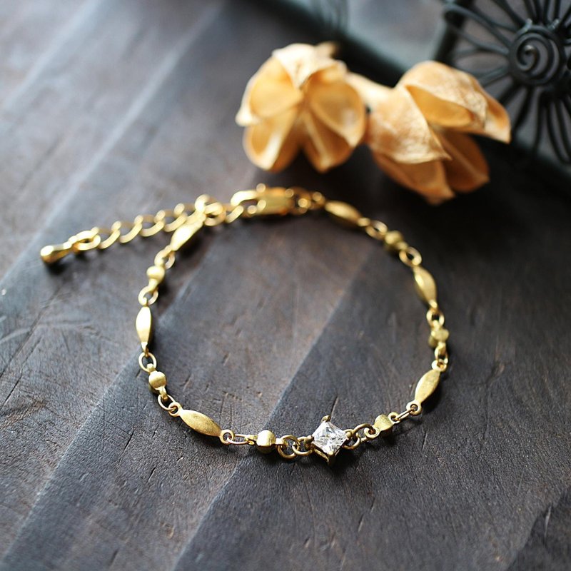 EF复古宫廷系列NO.23白色菱形锆石秀气黄铜手链 - 手链/手环 - 宝石 金色