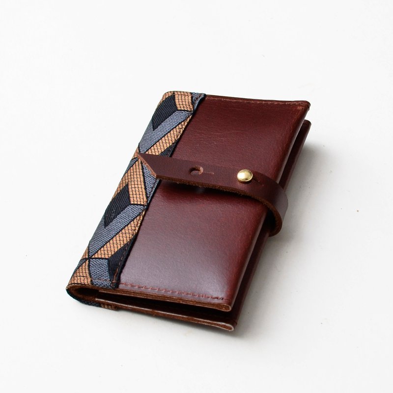 【手工娘子汉】都市丛林的魔术师证明 (此布面已绝版，可挑别色)  名片夹 卡夹 - 名片夹/名片盒 - 真皮 咖啡色