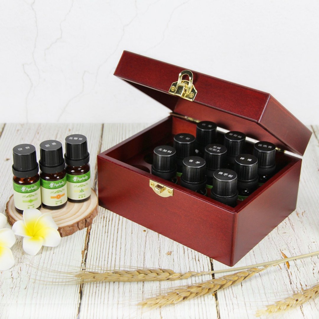 十二格木盒单方精油组 (10ml x12)-礼赠 | 纾压。放松 | 母亲节礼物 - 香薰/精油/线香 - 其他材质 绿色