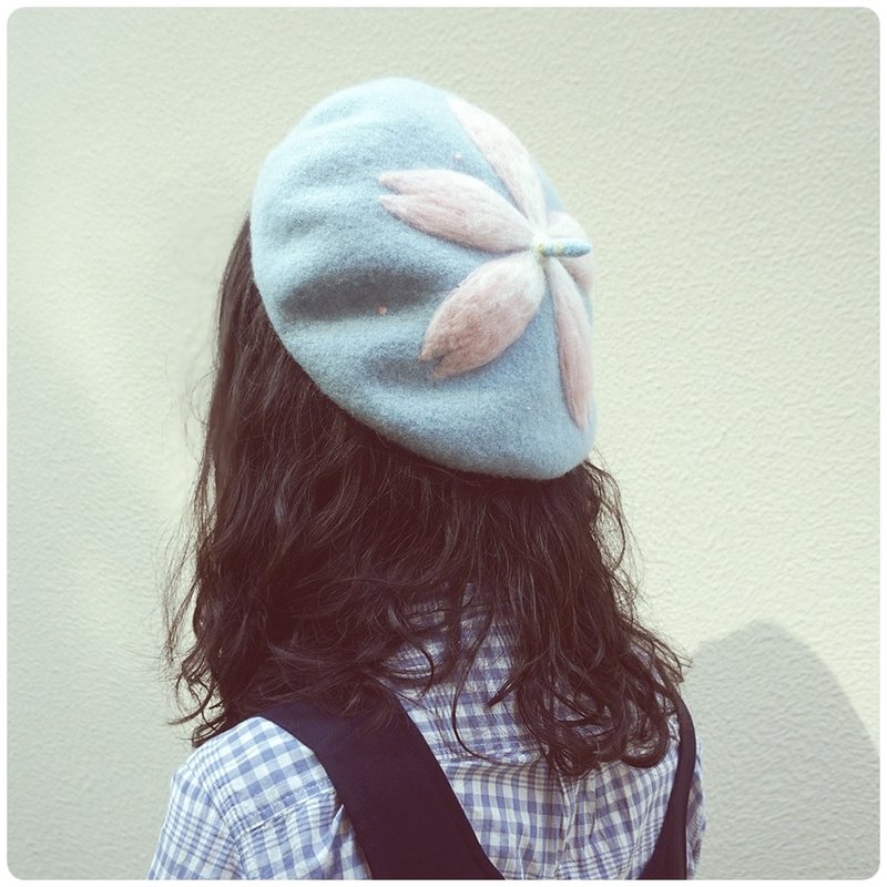 手作帽子手工缝制樱花羊毛画家帽贝雷帽 可订制帽 - 帽子 - 羊毛 蓝色