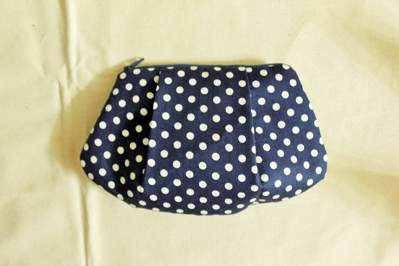 【十木米．Lorenza】赫本蓝点点 经典可颂包 / 化妆包  - 其他 - 其他材质 蓝色