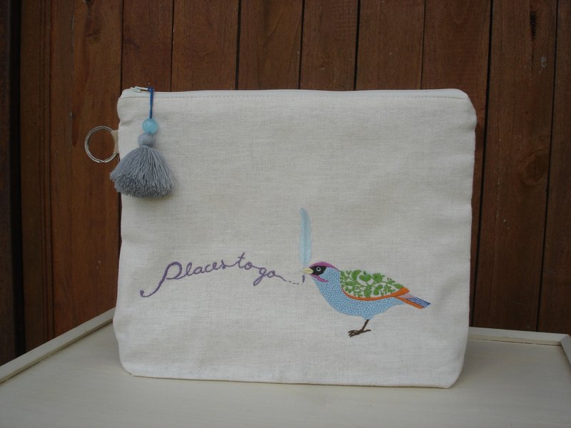 手工刺绣小鸟包包（中尺寸） - 化妆包/杂物包 - 绣线 白色