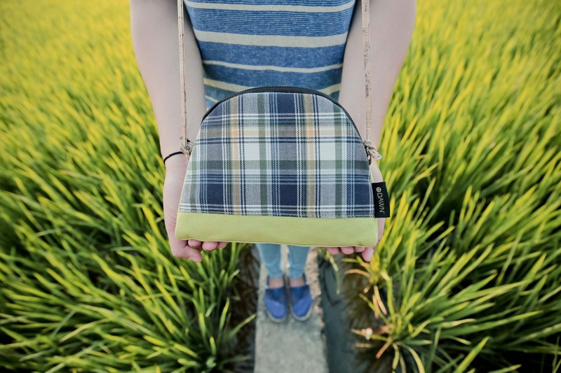 老妈手中线 // 青田山形包 肩背包 化妆零钱包-阡陌丝路 - 化妆包/杂物包 - 棉．麻 绿色