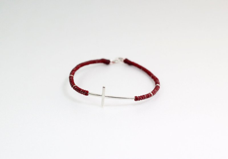 TvT 925纯银十字架编织款 - 手链/手环 - 棉．麻 红色