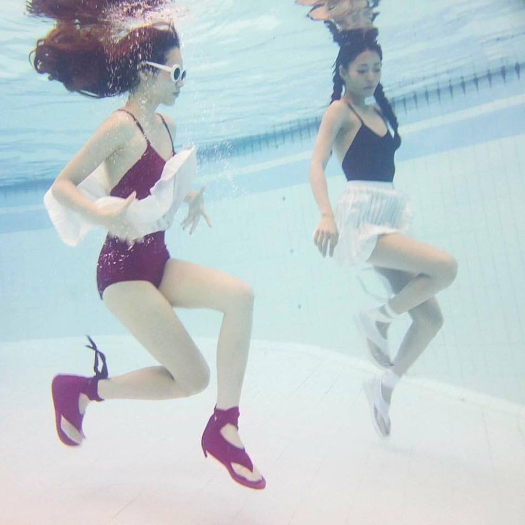 APRILPOOLDAY Swimwear Black Capsule 2 size M + White Skirt. - 其他 - 其他材质 