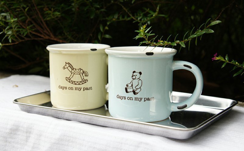 仿珐琅的小马克杯(小熊+木马) - 咖啡杯/马克杯 - 其他材质 粉红色