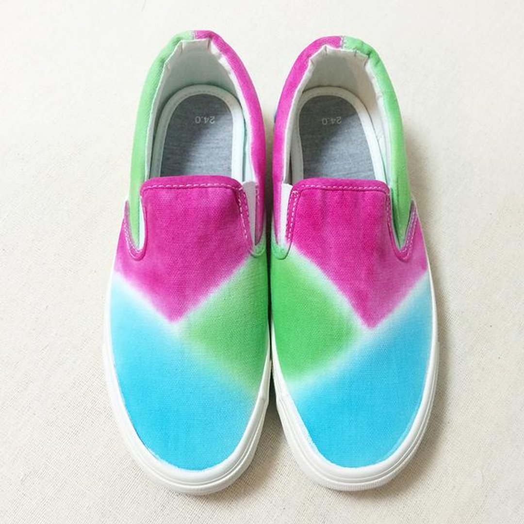 Tropical slippon (pink) LACICO hand dyeing Tie dyeing sneakers Order production Rashko - 女款休闲鞋 - 其他材质 粉红色