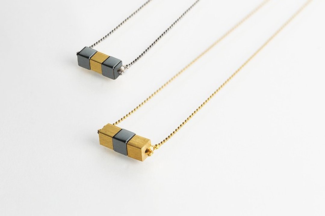 [堆砌] 黄铜方块黑胆石项链 CUBE - 项链 - 其他金属 