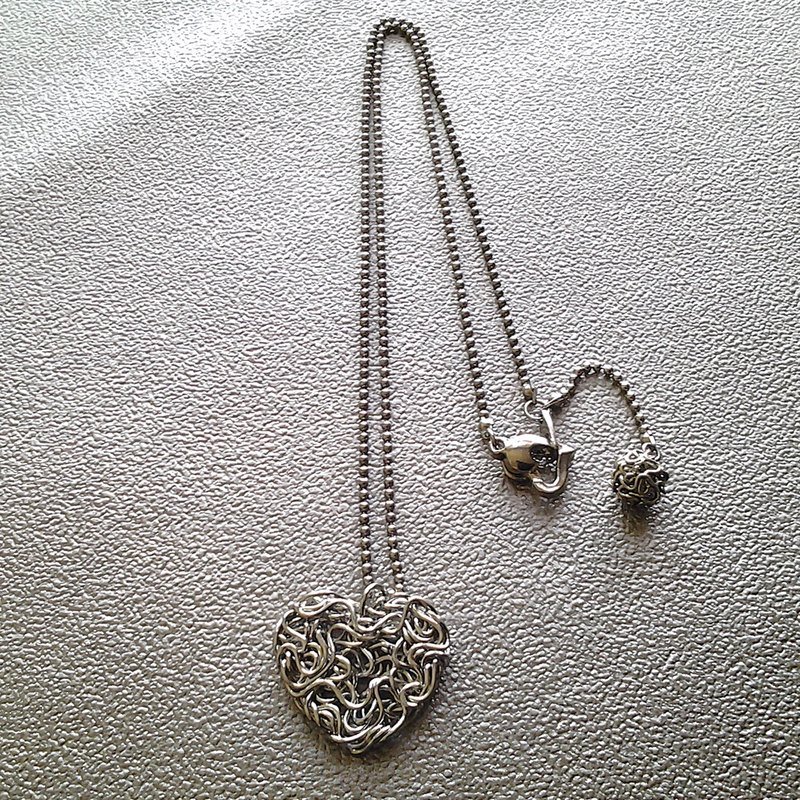 EarringFanatic金属缠绕心形项链 - 项链 - 其他金属 多色