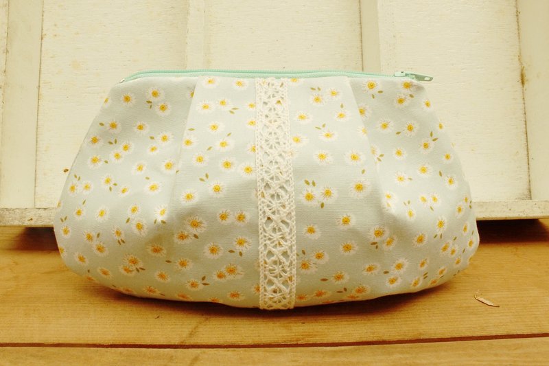 【十木米．Lorenza】小雏菊 经典可颂包 / 化妆包 限量商品 - 化妆包/杂物包 - 其他材质 蓝色