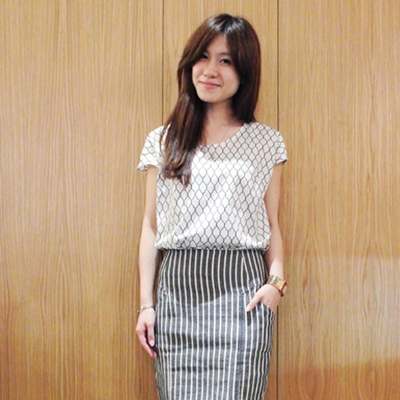 蓝白花砖上衣(预购) - 女装上衣 - 其他材质 