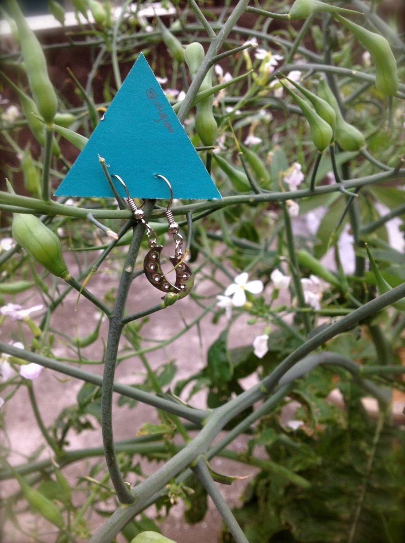 交换礼物//耳环●银色豆荚 - 耳环/耳夹 - 其他金属 灰色