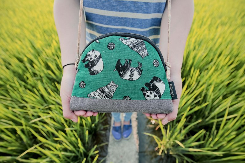 老妈手中线 // 青田山形包 肩背包 化妆零钱包-森森保卫战 - 侧背包/斜挎包 - 棉．麻 绿色