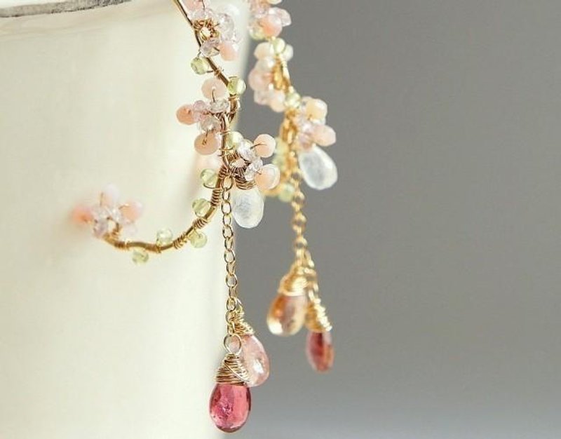 Sakura - of pink flowers hoop earrings 14kgf - 耳环/耳夹 - 其他金属 