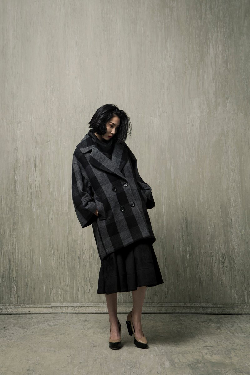 大衣(黑灰格) - 女装休闲/机能外套 - 其他材质 灰色