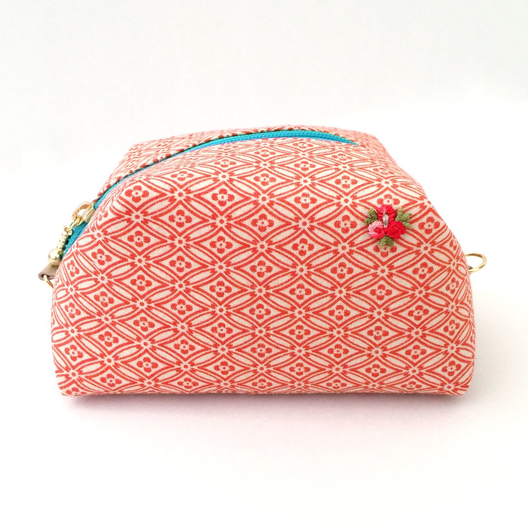 Pouch with Japanese traditional pattern, Kimono (Medium) - 化妆包/杂物包 - 其他材质 橘色