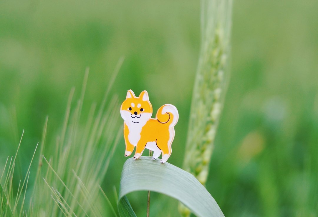 [独角森林］柴犬赤丸站姿 胸针 - 胸针 - 其他材质 
