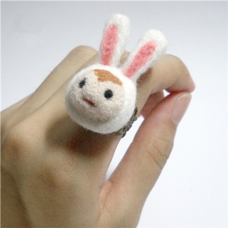 兔子 羊毛毡 复古戒指 - 玩偶/公仔 - 其他材质 白色