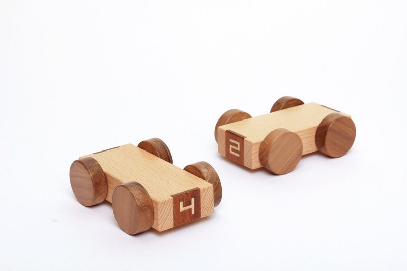 木制车-数字4 (单个) - 玩具/玩偶 - 木头 咖啡色