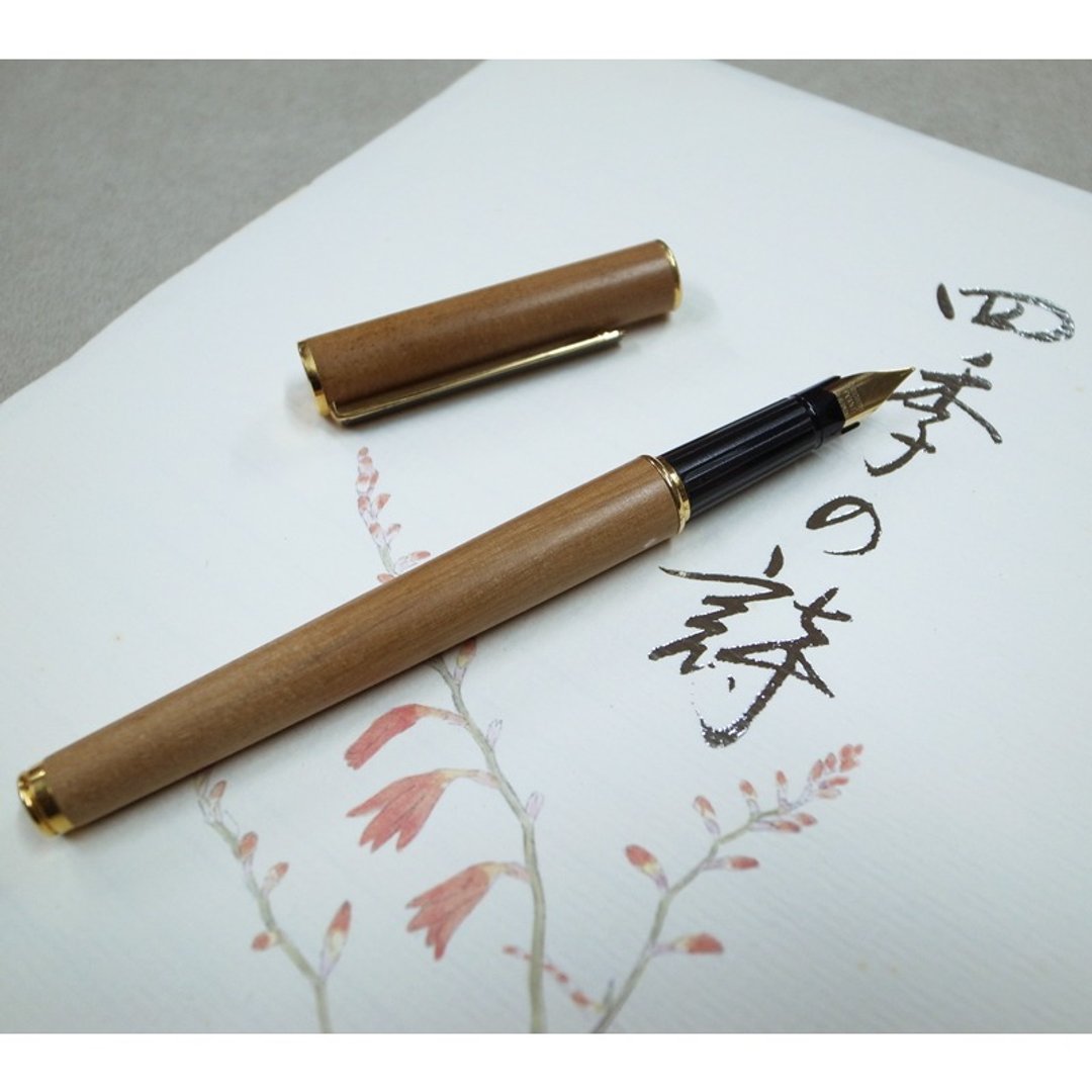 印度老山檀香笔【一般型钢笔】精致皮质笔盒礼物包装 - 钢笔 - 木头 咖啡色