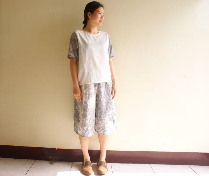 灰白短袖上衣 - 女装上衣 - 其他材质 白色