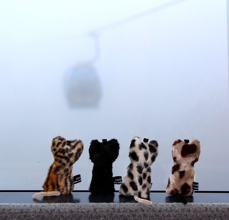 猫肚肚－手机屏幕清洁吊饰。耳机塞 - 耳机 - 其他材质 