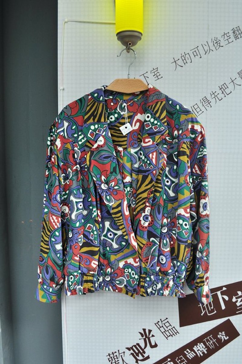 我不是文青我只是瘀青．复古花外套 - 女装休闲/机能外套 - 其他材质 多色