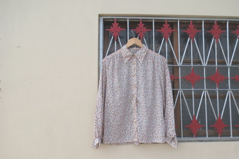 满版小碎叶长袖衫 - 女装衬衫 - 其他材质 粉红色