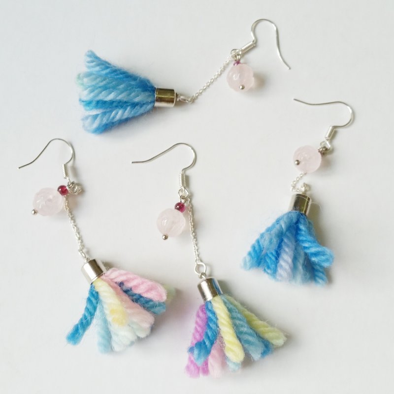 冬日 粉彩手工羊毛线 流苏配雕花粉晶, 小红碧茜珠 长耳环 - 耳环/耳夹 - 宝石 多色