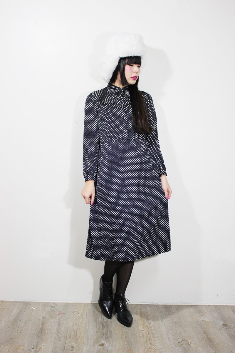 F583(Vintage)黑色白点点长袖洋装{古着} - 洋装/连衣裙 - 其他材质 黑色
