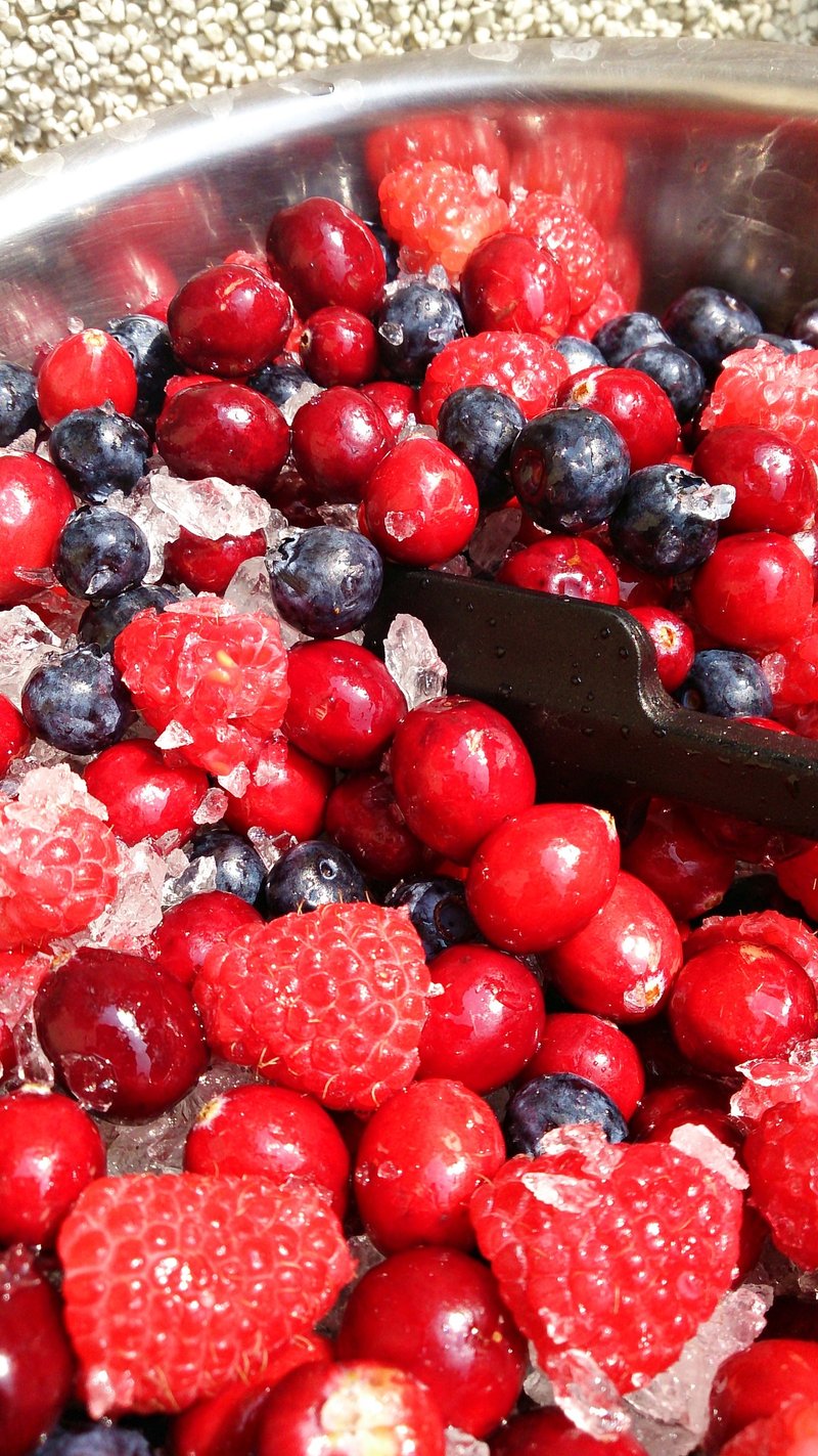 小幸福手工果酱/小莓果果酿(100ml)/★,:*:·(￣▽￣)/·:*·°★*圣诞小甜心/果酱买2(大)送1(小)喔！ - 果酱/抹酱 - 植物．花 紫色