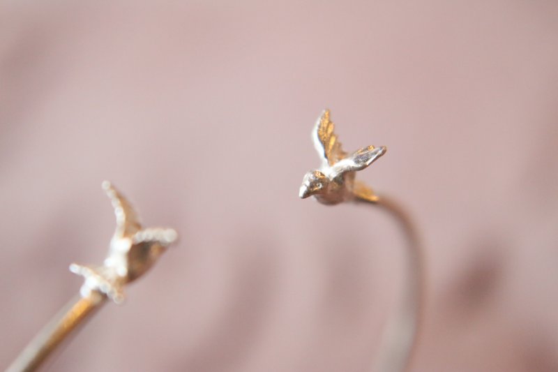 <☞ HAND IN HAND ☜> 纯银-飞鸟 纯银手环 (0399) - 手链/手环 - 其他金属 灰色