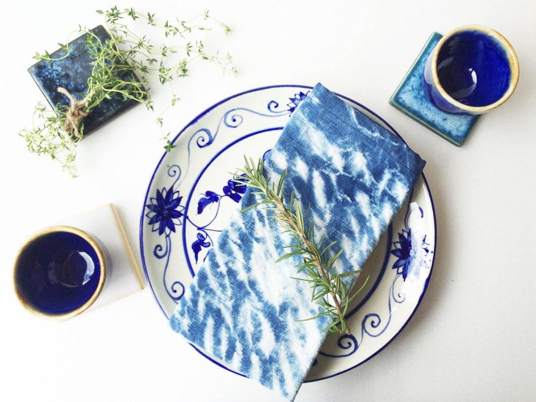 Arashi Shibori 蓝染自然图案多功能棉布 手帕 - 摆饰 - 棉 蓝色