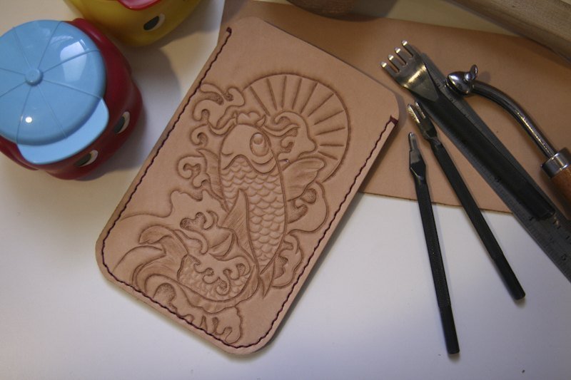 手工缝制皮雕手机套(鲤鱼)-for HTC new one. i PHONE 5 - 手机壳/手机套 - 真皮 