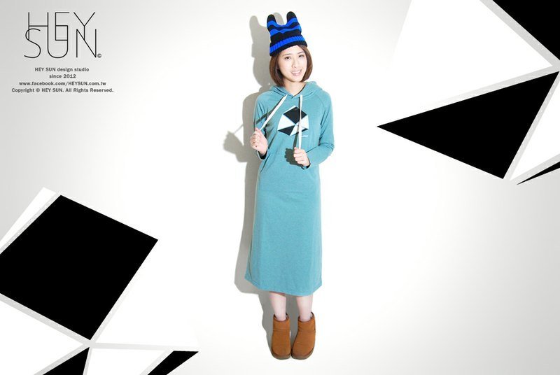 【M0260】HEY SUN独立手作品牌·黑白锐利切割超长版连帽休闲洋装TEE-绿/最后一件，售完绝版 - 洋装/连衣裙 - 棉．麻 绿色