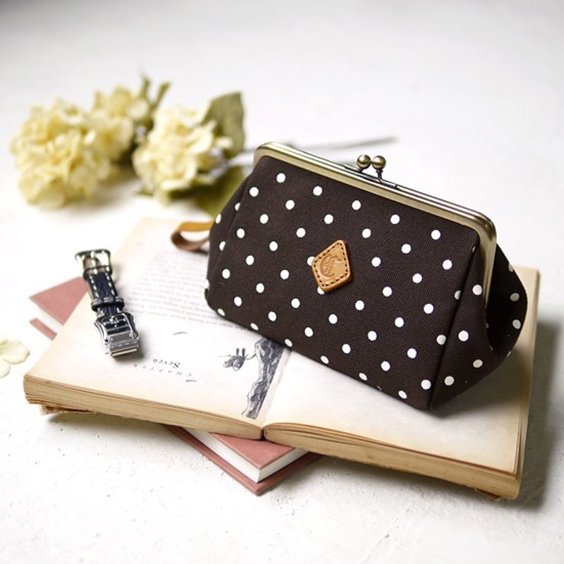 日系甜美可爱点点铢扣化妆包手拿包 绝版品优惠 接单订购 Made in Japan by CLEDRAN - 化妆包/杂物包 - 其他材质 