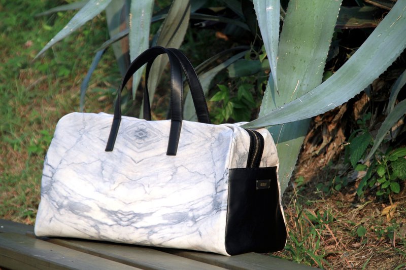 白色大理石纹中性旅行包 - 侧背包/斜挎包 - 其他材质 白色