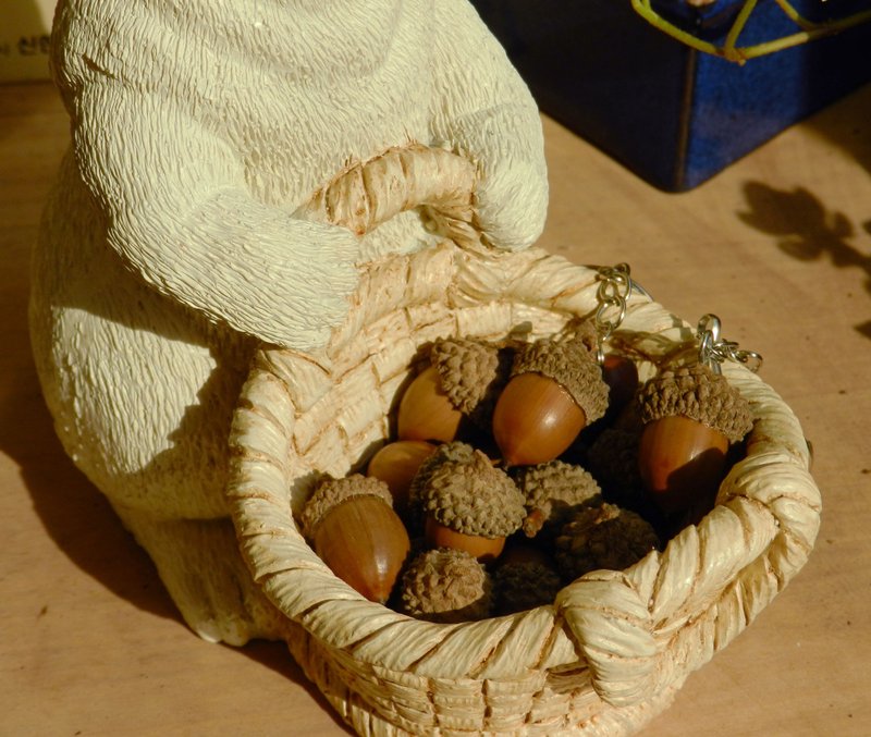 森林小动物的橡实钥匙圈*1(不含兔子) - 钥匙链/钥匙包 - 植物．花 咖啡色