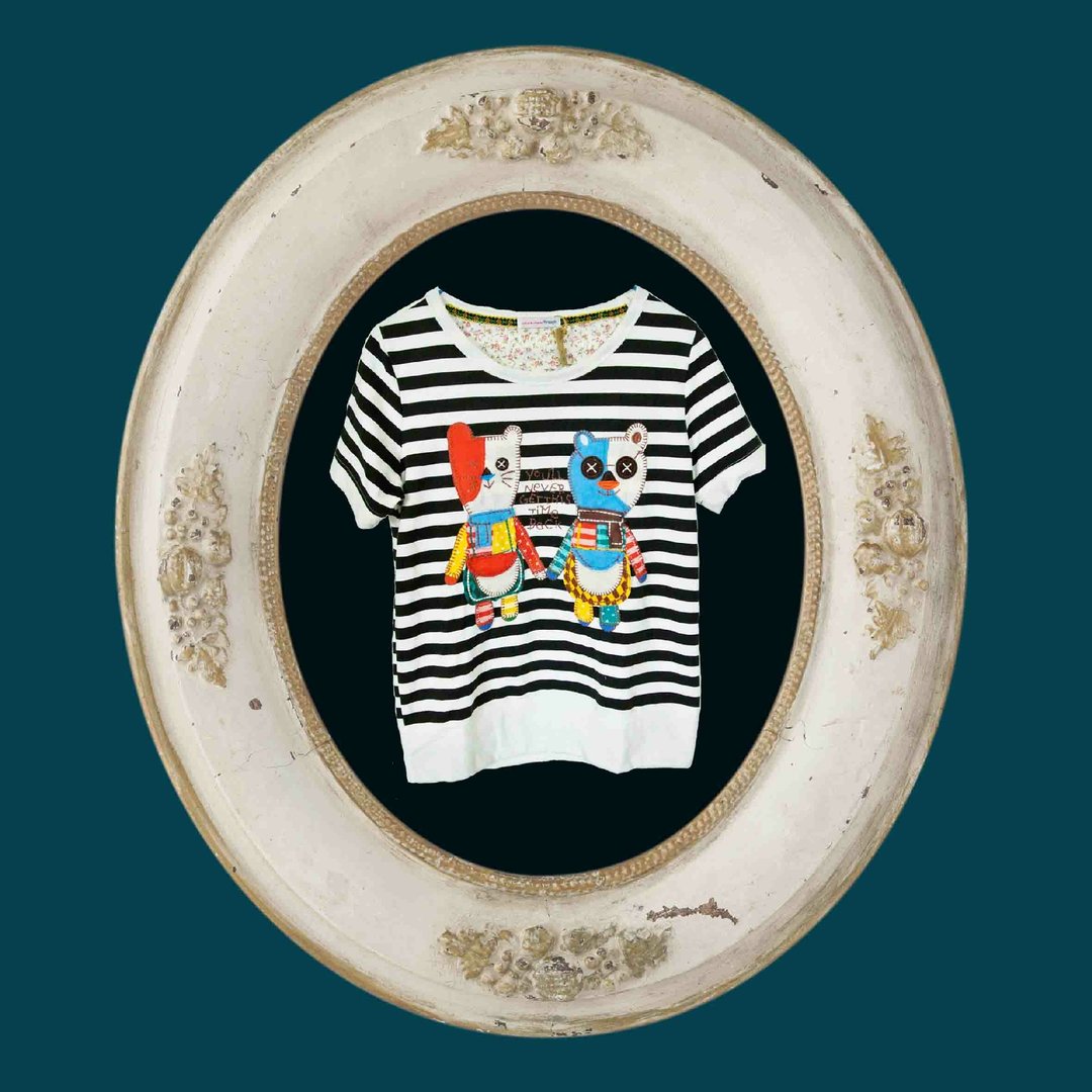【 T - C 】T-shirt 立体刺绣 上衣 - 女装上衣 - 其他材质 