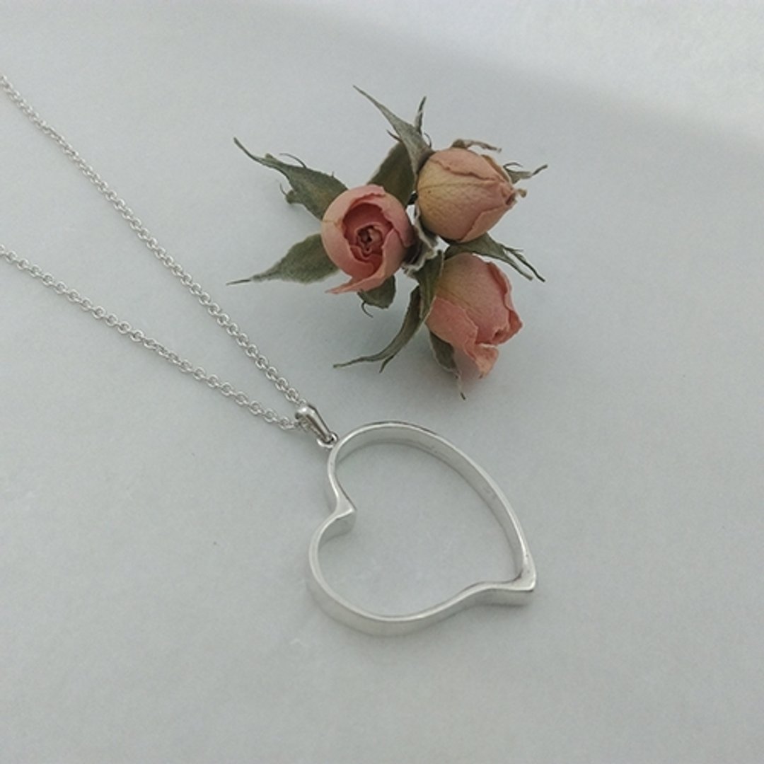 集悦。心有所属 纯银爱心项链 - 项链 - 其他金属 银色