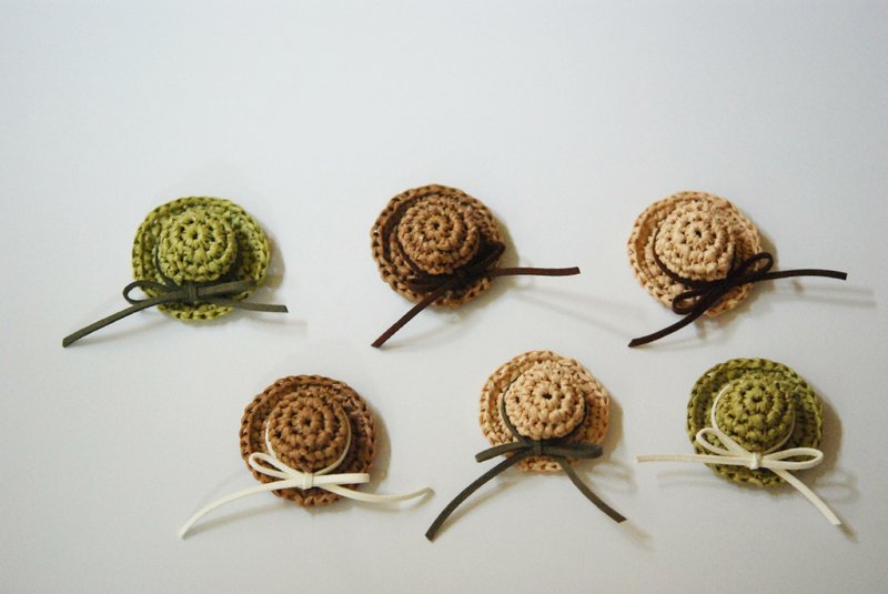 mini 草帽▲别针 - 胸针 - 植物．花 卡其色