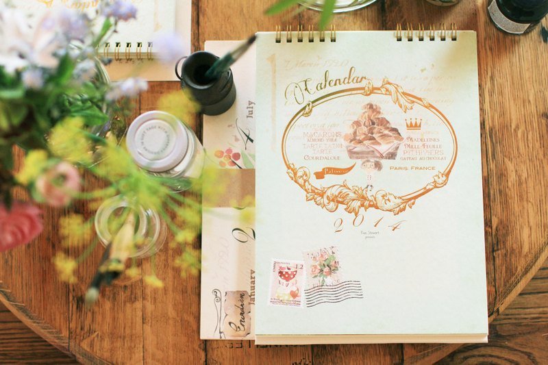 好日推好物：Fion 2014“认真也做梦组合礼”，含巴黎小不点年历、自由笔记本（蓝色）、巴黎古董杂货小海报年历 - 年历/台历 - 纸 