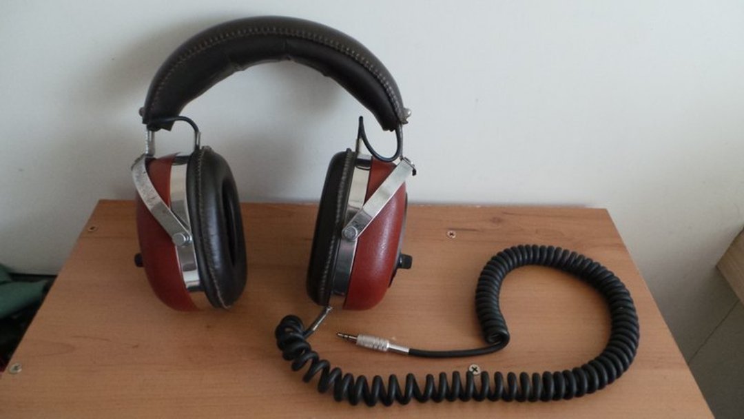 “圣诞节大人的玩具”National Retro Technics Stereo Headphones EAH-230 直升机式 耳机 - 耳机 - 其他材质 咖啡色
