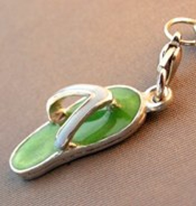 《Dear Deer》i时尚 Party time海滩派对 牵拖ㄚ 绿色。手机吊饰 - 吊饰 - 其他金属 