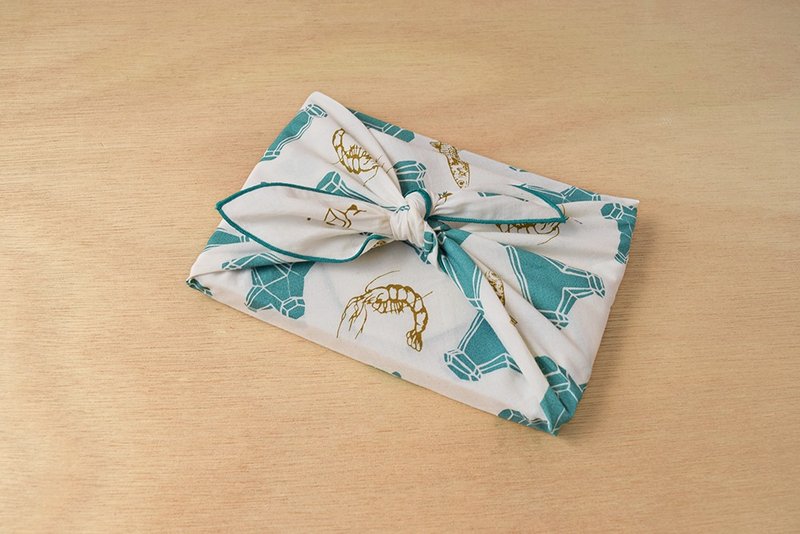 包布巾 消波块与海钓大叔 - 丝巾 - 其他材质 