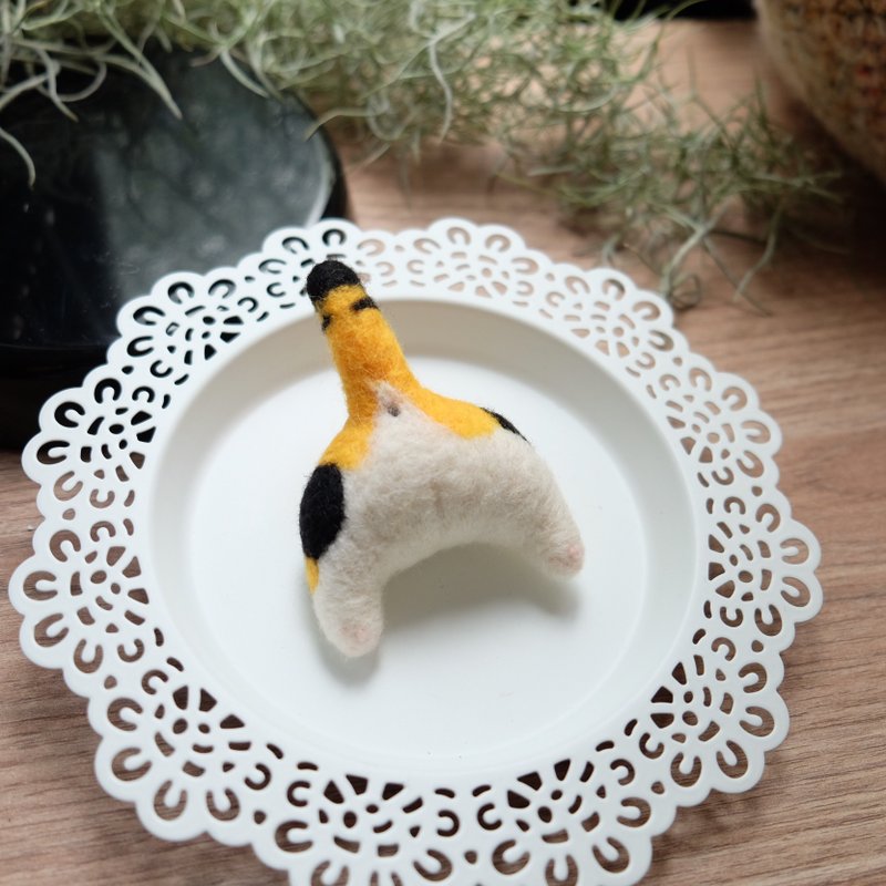 羊毛毡三花猫咪屁屁-小款 - 胸针 - 羊毛 