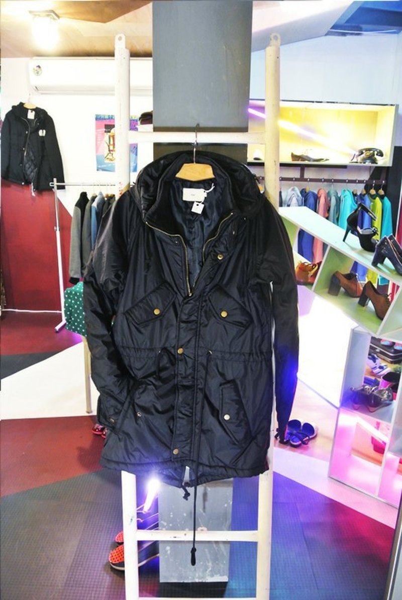 男朋友可以穿这么帅吗?大外套 - 男装外套 - 其他材质 黑色