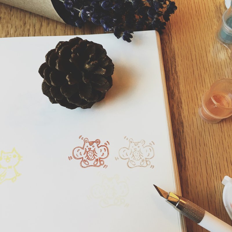 Deerday手刻章 贪吃小仓鼠 - 印章/印台 - 橡胶 咖啡色